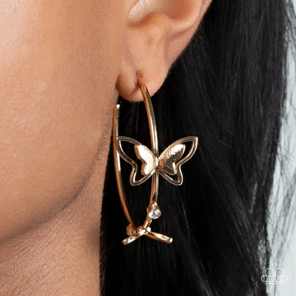 Full Out Flutter Gold Hoop earrings 🦋 - Picture 2 of 3